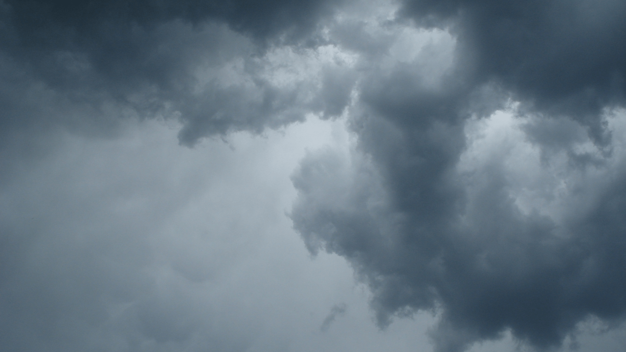 Heavy Rain Prompts School Closures in Chennai and Neighbouring Districts