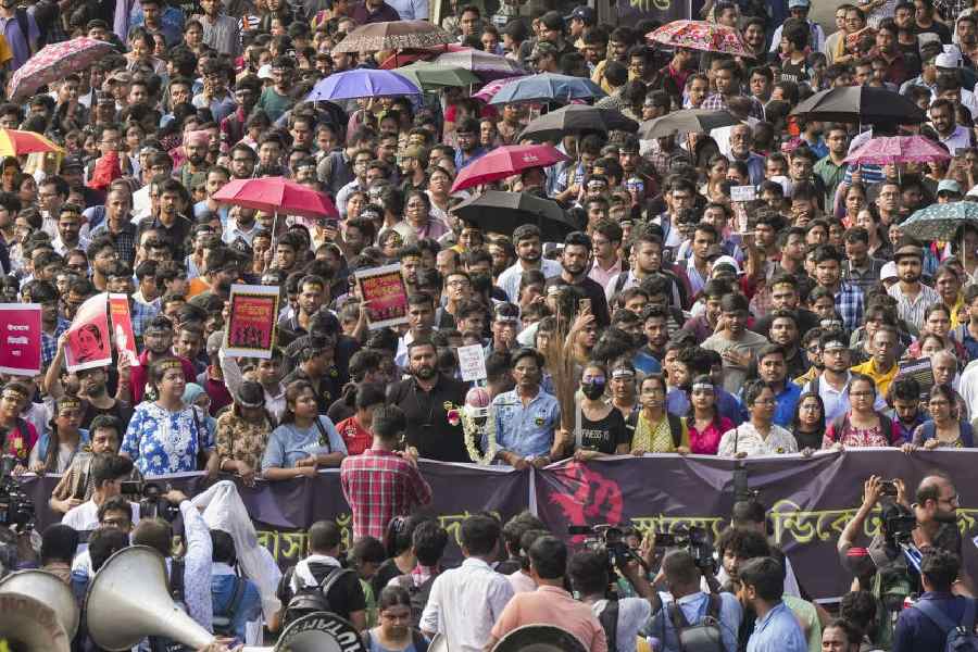 Protesting Doctors Reject Mamata Banerjee’s Invitation for Talks Over RG Kar Hospital Issue