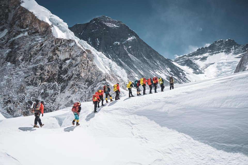 870 Climbers Granted Permits for 37 Peaks in Nepal